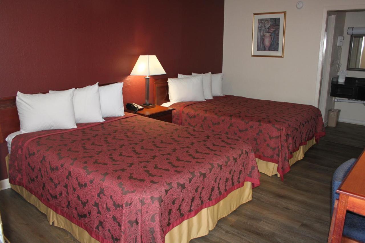 Travel Inn Of Buford Exterior photo